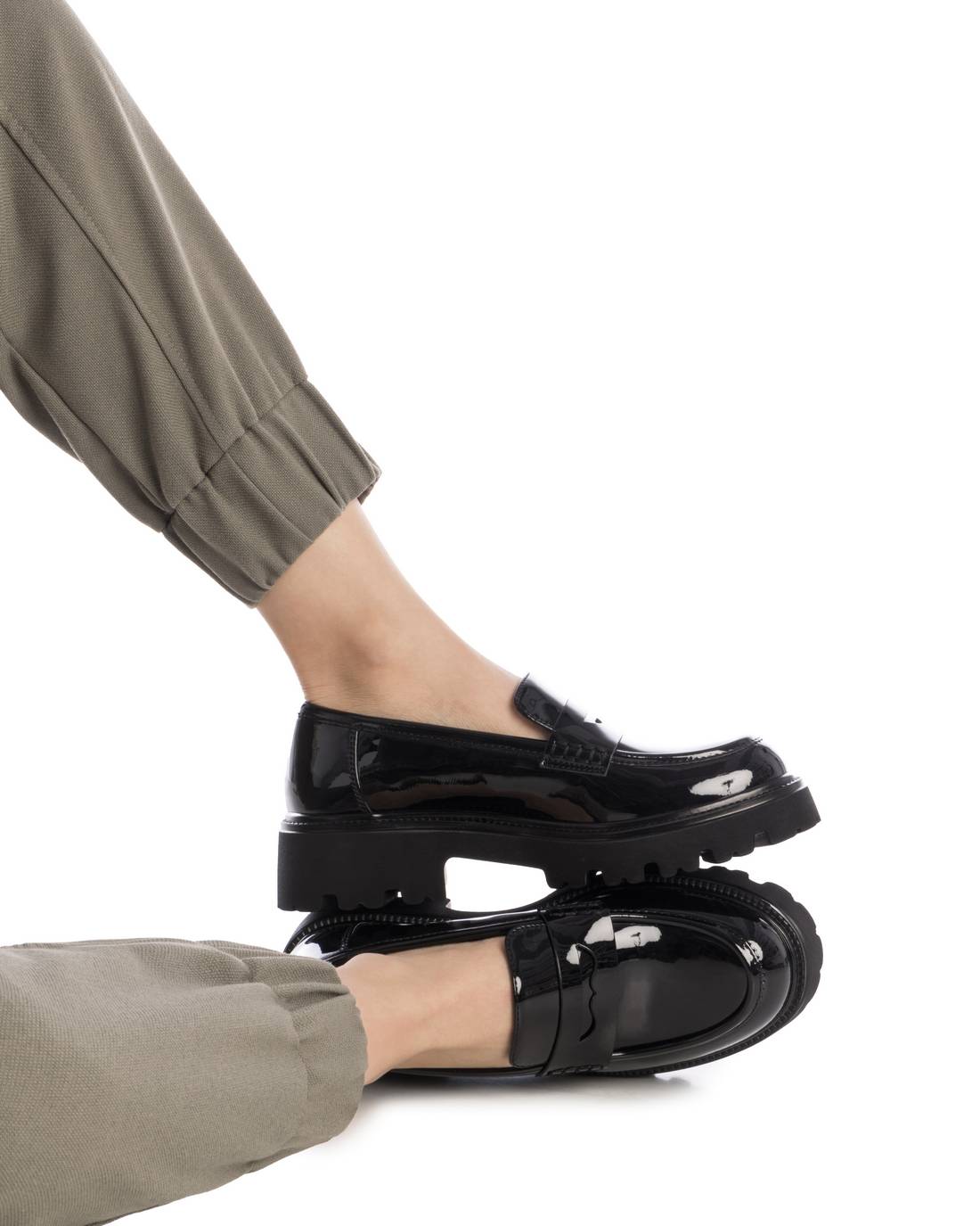 Sapato Pele Charol Mulher Preto Xti-144426p