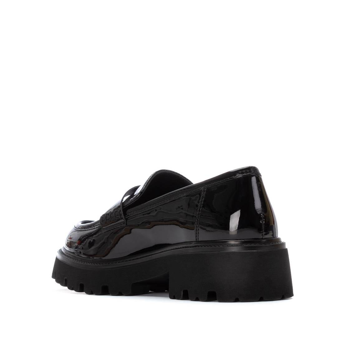 Sapato Pele Charol Mulher Preto Xti-144426p