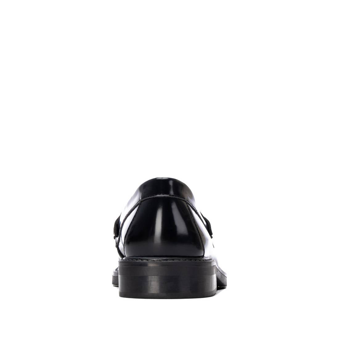 Mocassins de Mulher XTI Pretos com Acabamento Brilhante | 14602101