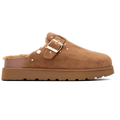 Socas de Mulher XTI Vegan Camel 14606002 em efeito camurça com fivela dourada e sola de 5 cm