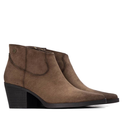 Botim XTI castanho vegan 14651702 em antelina com salto largo 7 cm — imagem 4