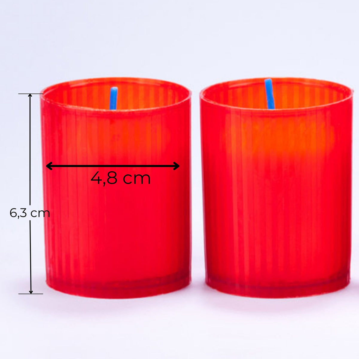 Recarga de círio vermelho com medidas 6,3 x 4,8 cm